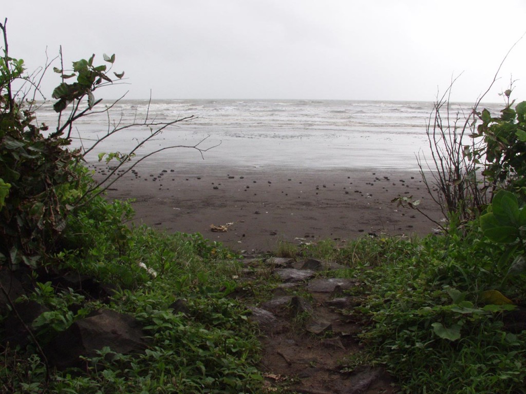 The way to one of the beachfronts in Alibag