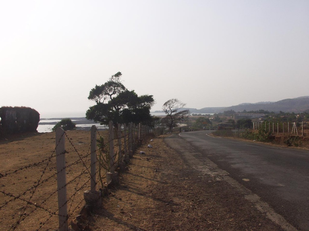 The drive from Murud Janjira to Alibagh is beautiful with the Arabian Sea on one side.