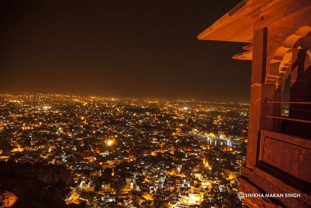 Atop Mehrangar Fort, the Jodhpur City dazzles at night. 