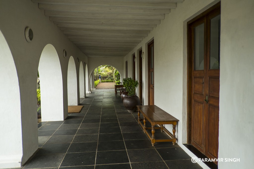 Neemrana Hotels in Tranquibar : Corridor of Bungalow On The Beach