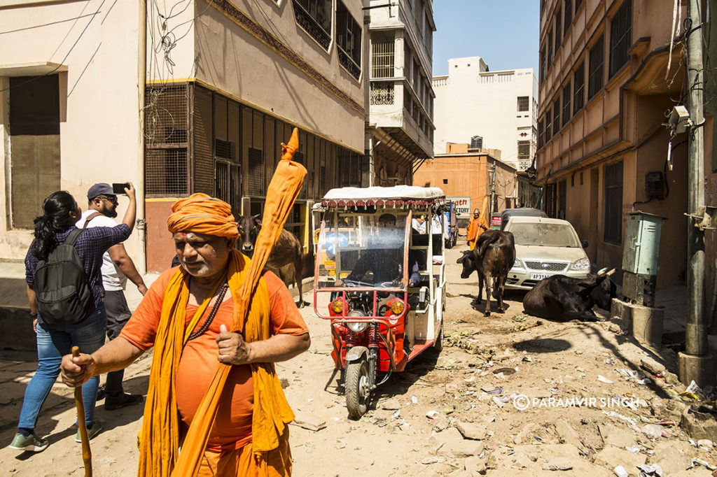 Dirt on the streets of Benaras