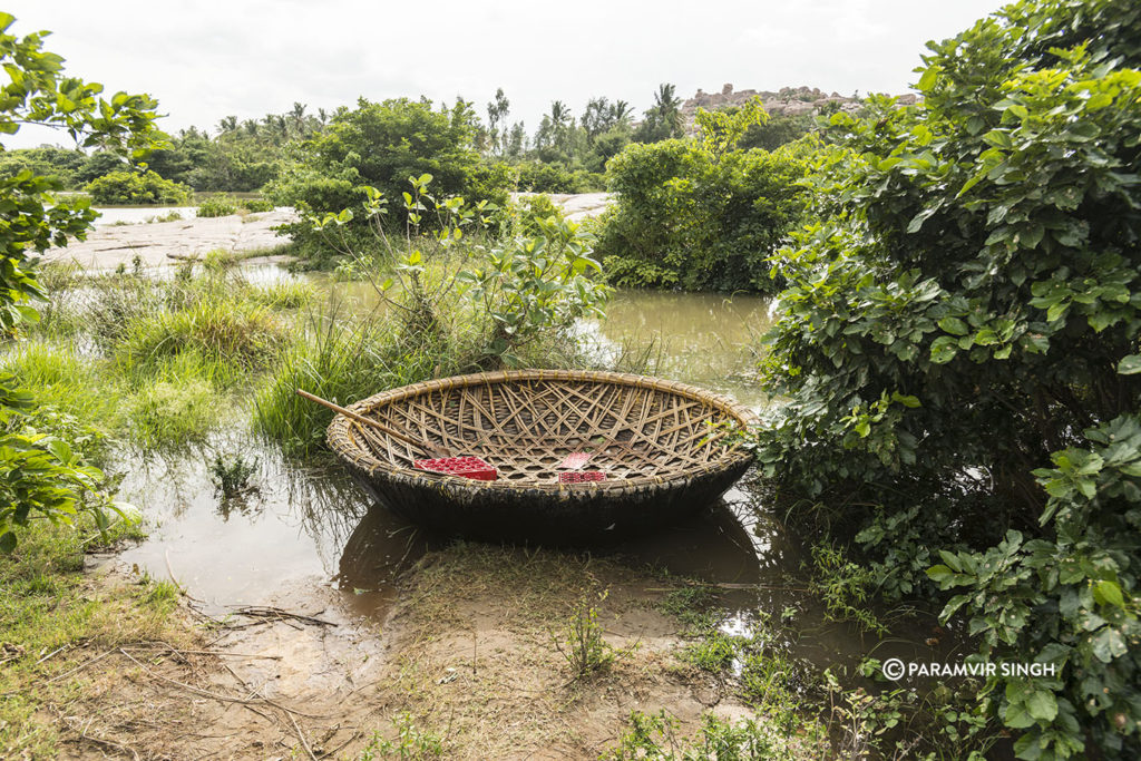 Coracle at Hampi