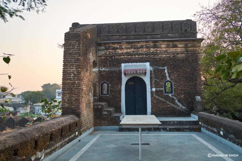 Labbooz Cafe and Lodging in Maheshwar