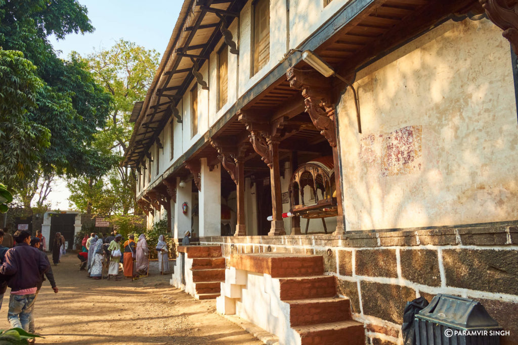 Palanquin Inside Maheshwar Fort